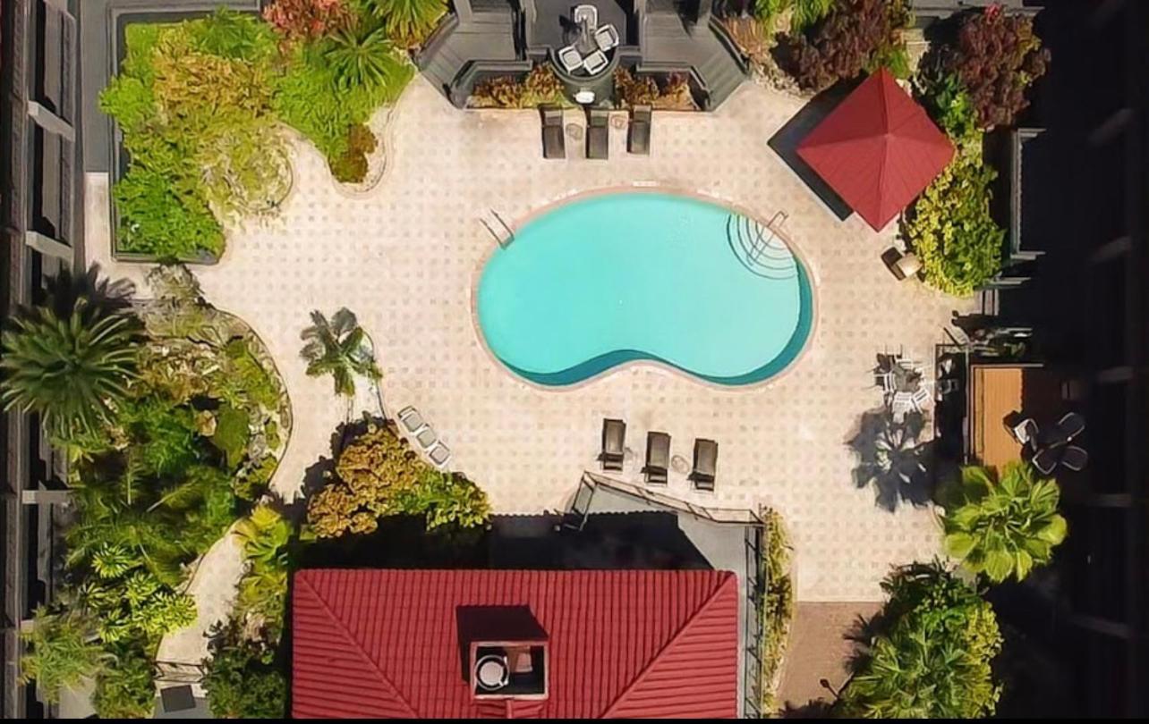Red Roof Inn Plus & Suites Tampa Exterior photo
